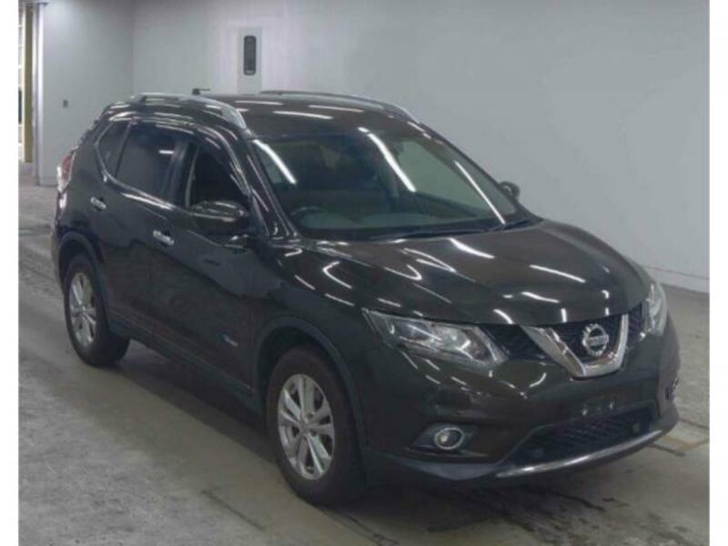 X-TRAIL
