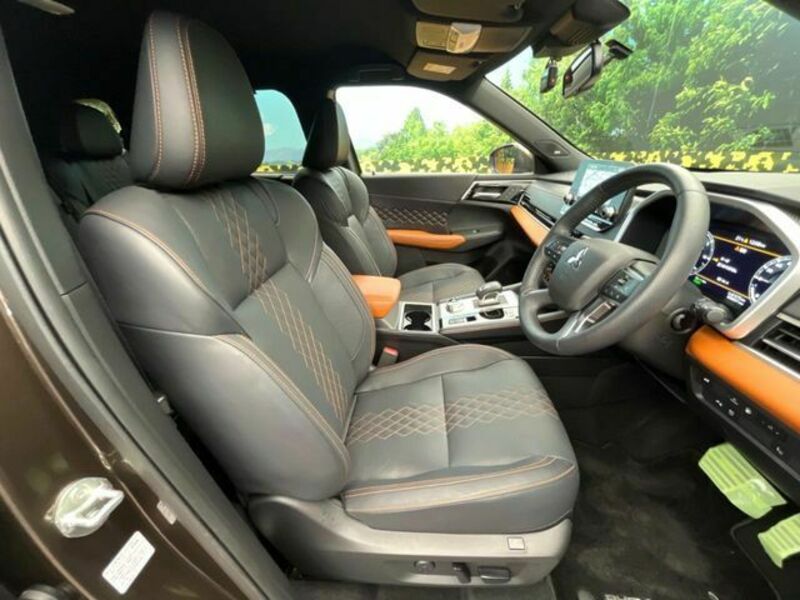 OUTLANDER PHEV