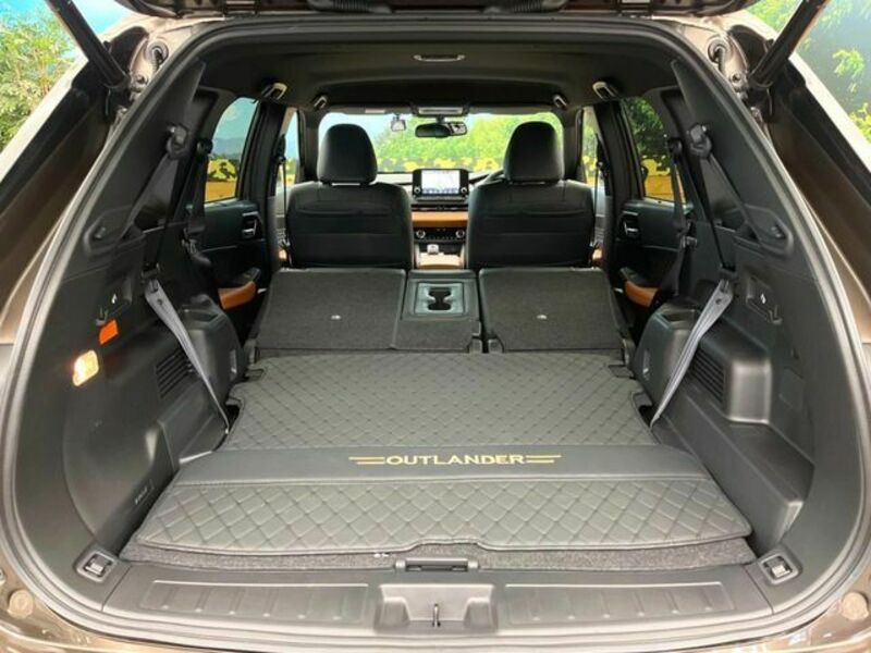 OUTLANDER PHEV
