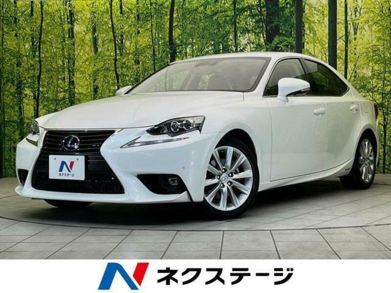 LEXUS IS