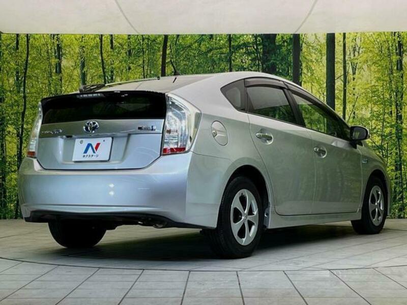 PRIUS PHV