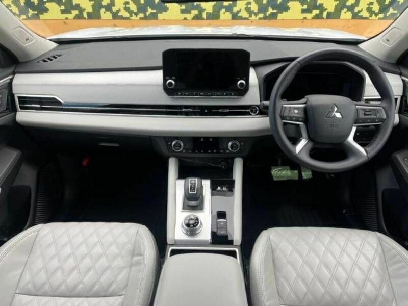 OUTLANDER PHEV