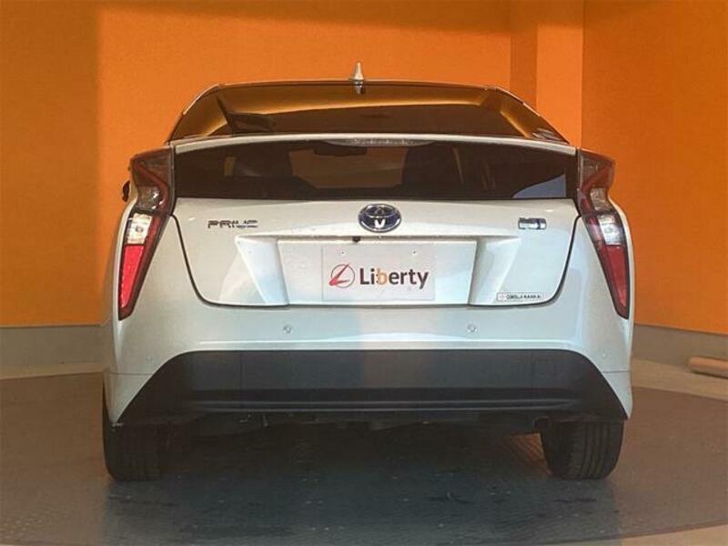 PRIUS-19