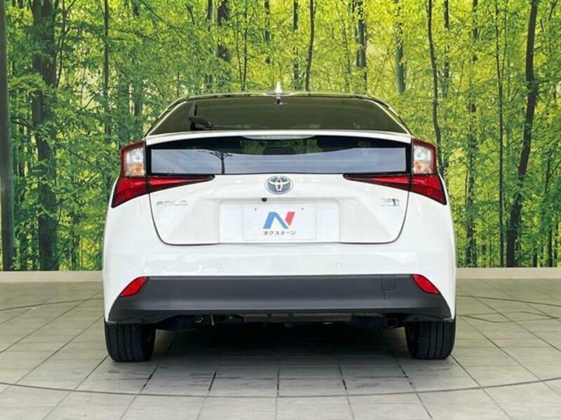 PRIUS-12