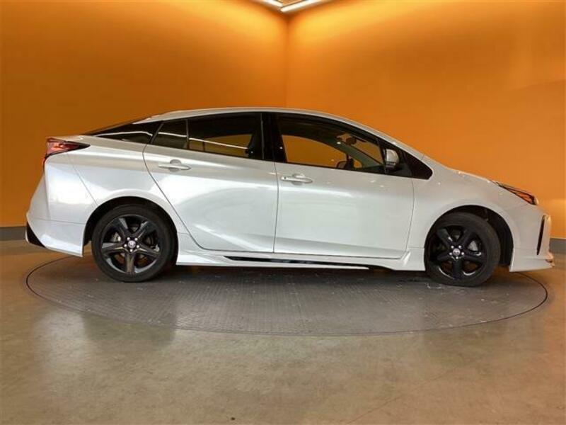 PRIUS-15