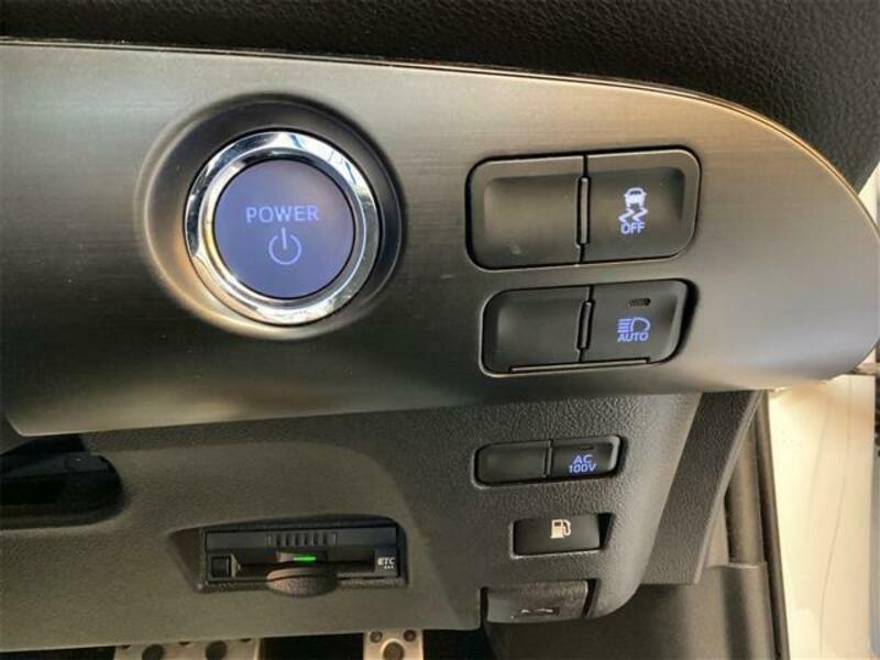 PRIUS-9