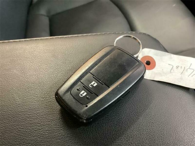 PRIUS-12