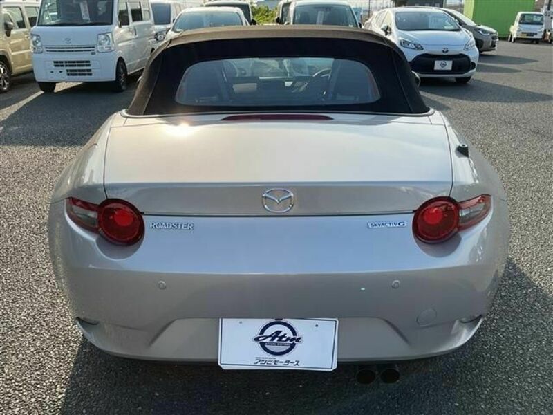 ROADSTER