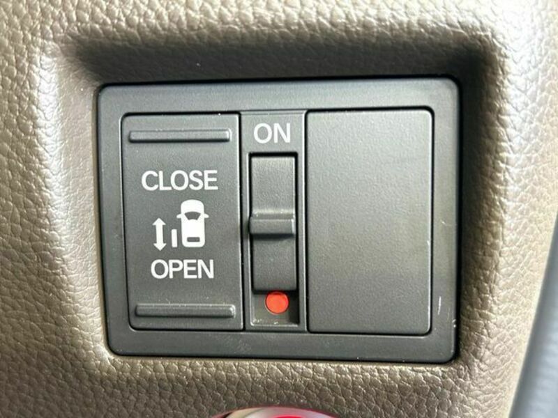 N BOX
