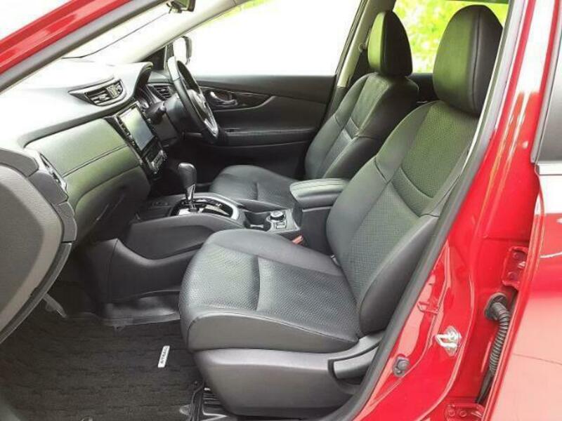 X-TRAIL