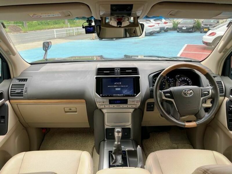 LAND CRUISER PRADO-16