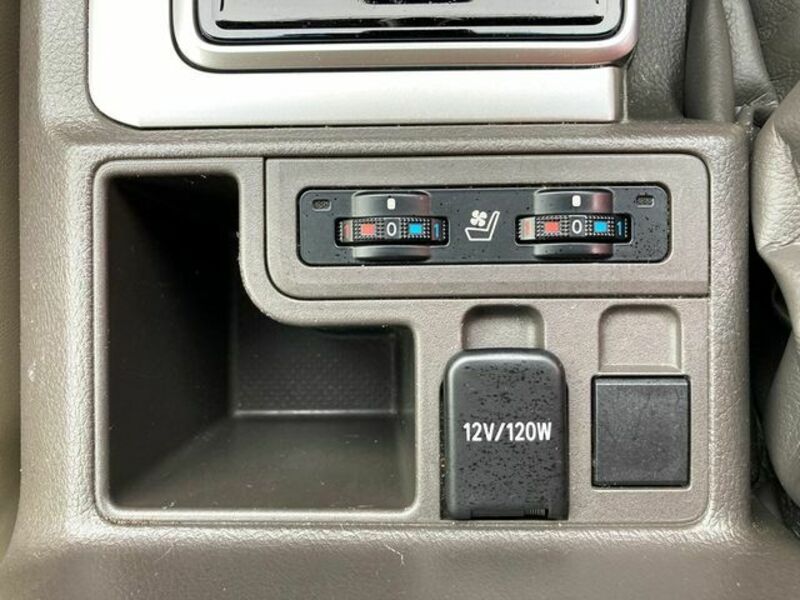LAND CRUISER PRADO-19