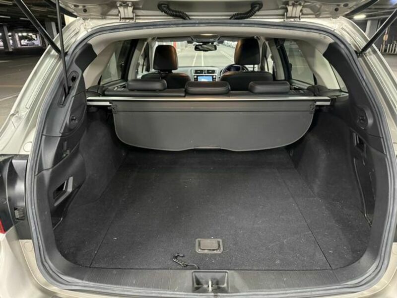LEGACY OUTBACK