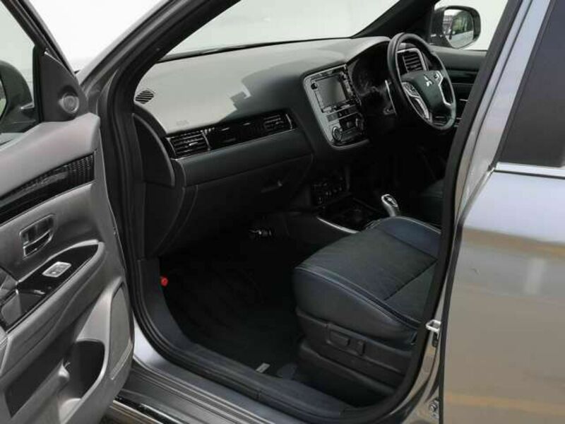 OUTLANDER PHEV