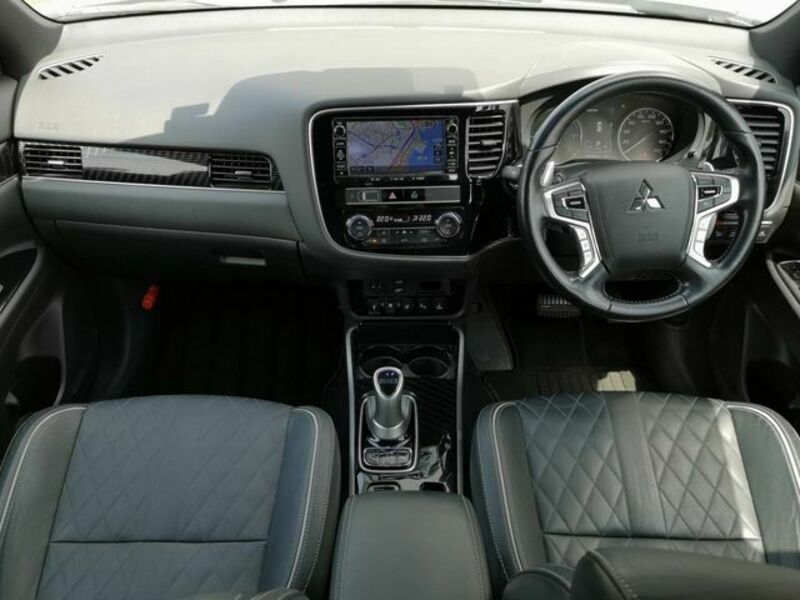 OUTLANDER PHEV