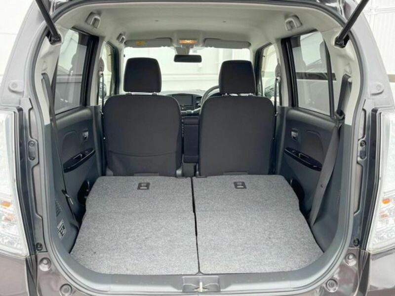 WAGON R-9