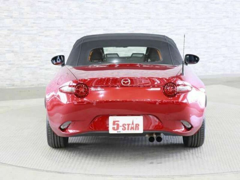 ROADSTER