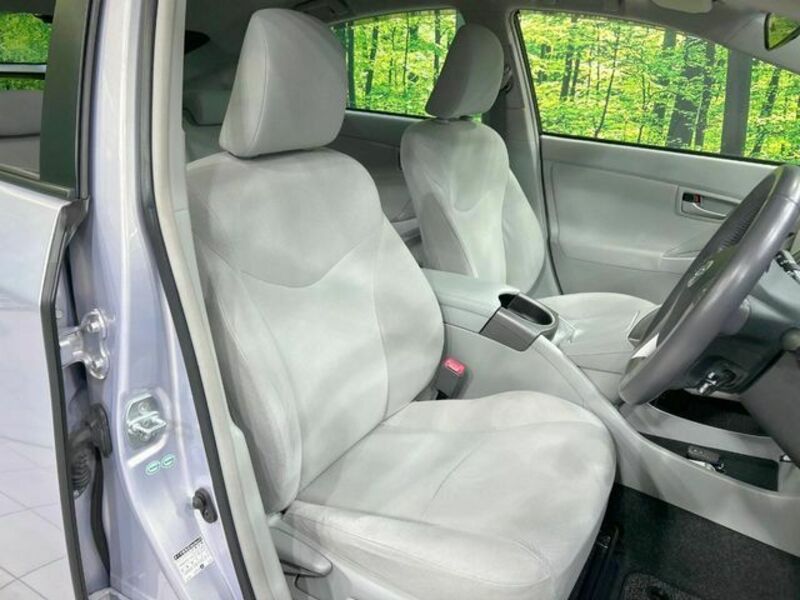 PRIUS-7