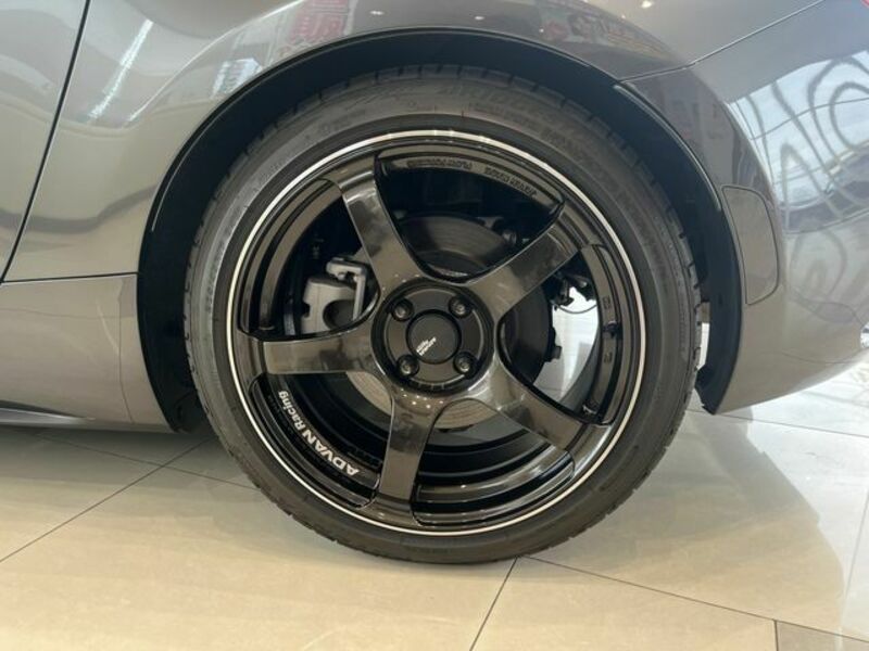 ROADSTER RF-5