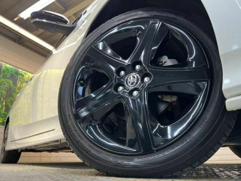 PRIUS-12