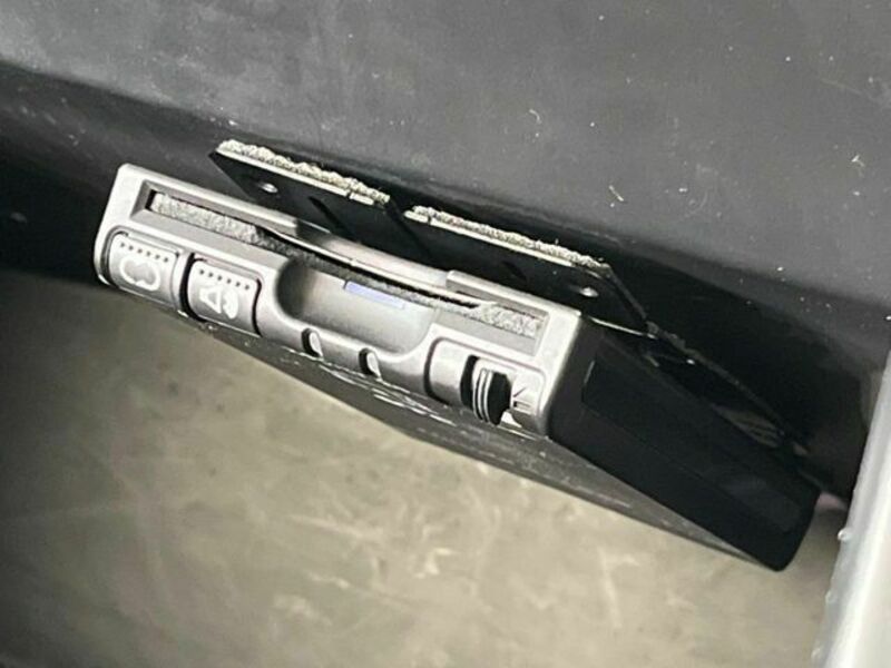 N BOX CUSTOM-5
