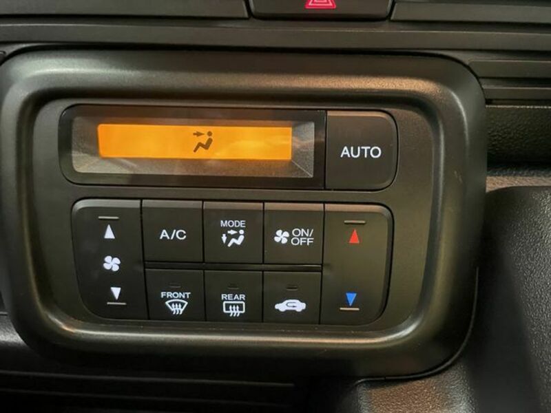 N-VAN