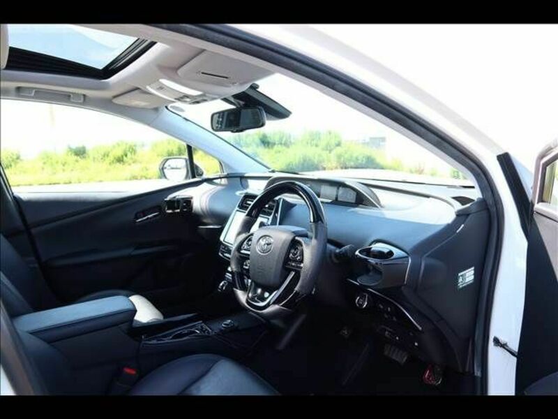 PRIUS-10