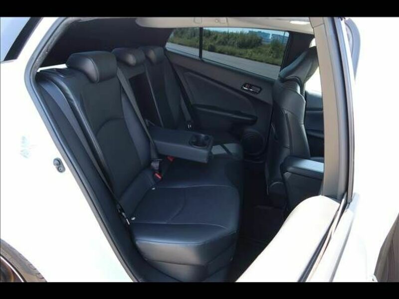 PRIUS-12