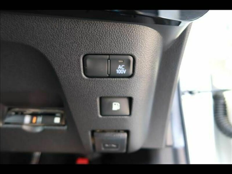 PRIUS-25