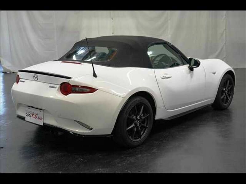 ROADSTER