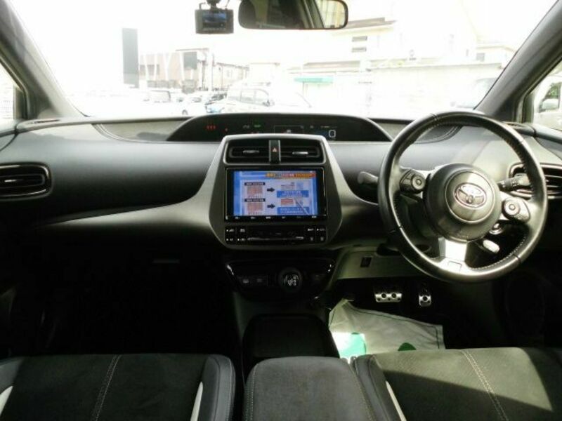 PRIUS PHV