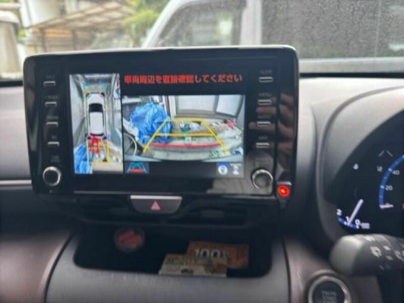 YARIS CROSS