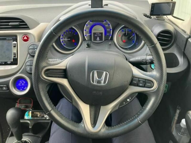 FIT HYBRID