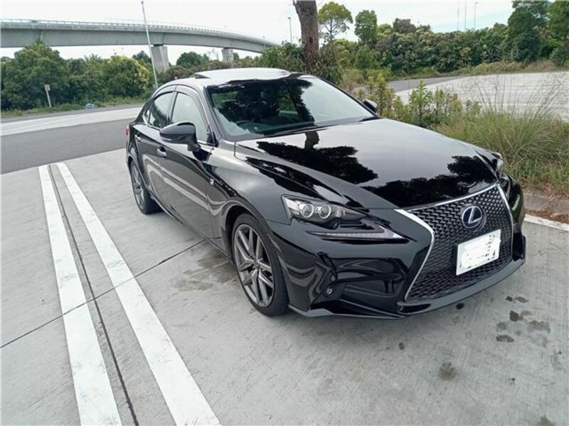 LEXUS IS