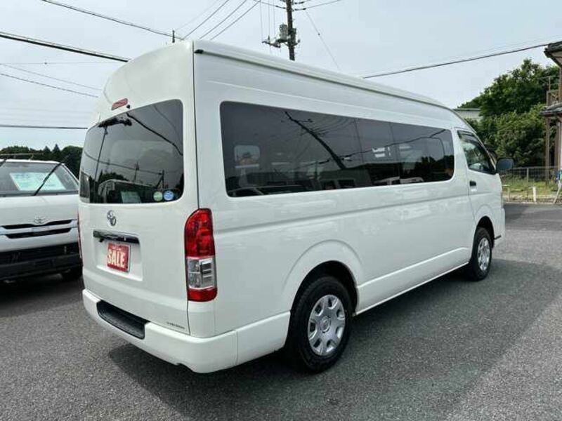 HIACE VAN