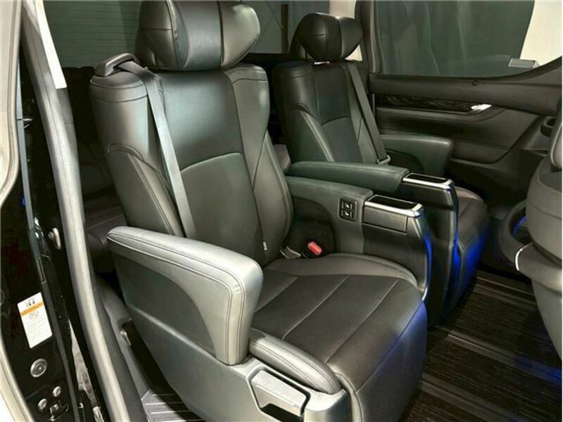 ALPHARD-23