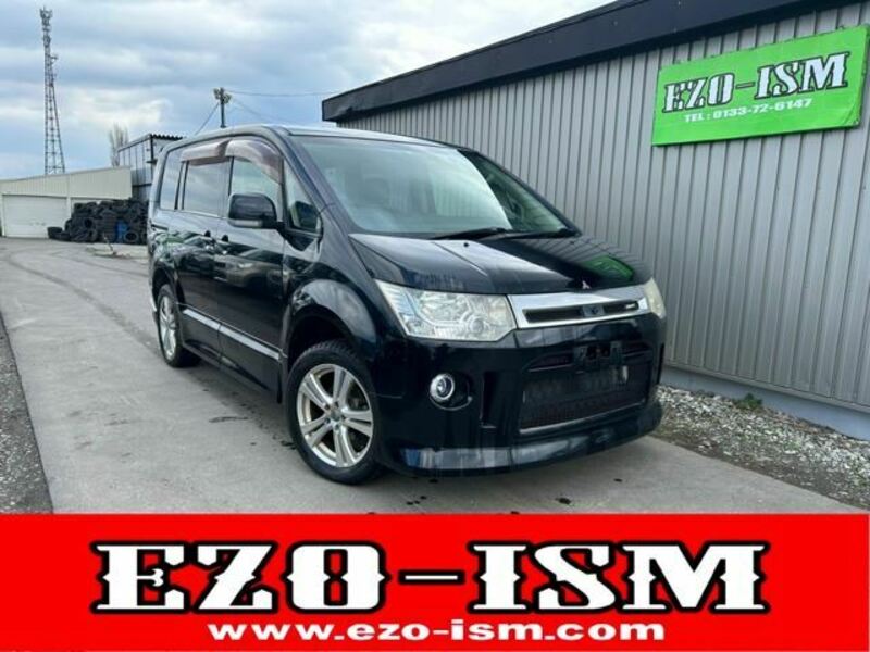 MITSUBISHI DELICA D5