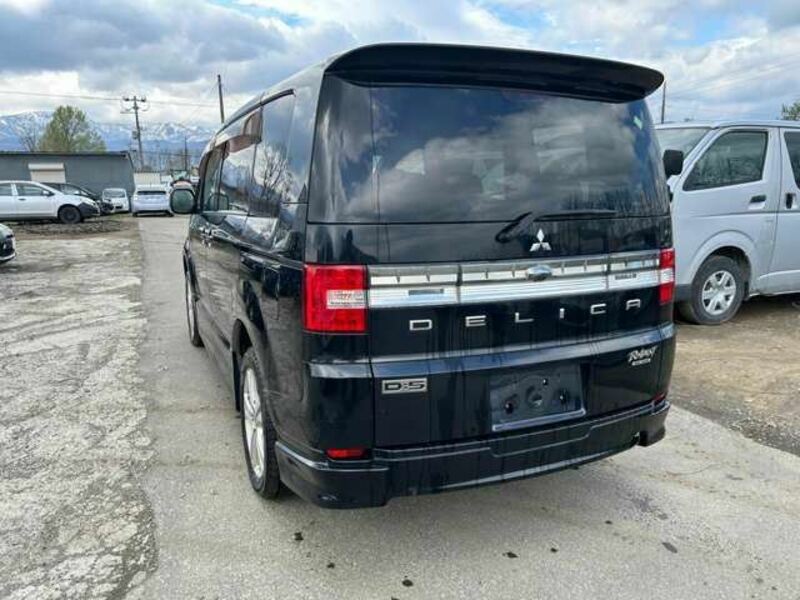 DELICA D5