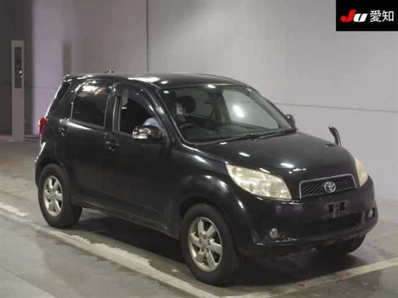 TOYOTA RUSH