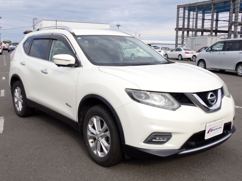 X-TRAIL