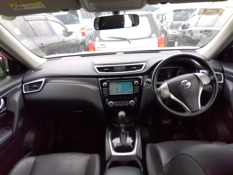 X-TRAIL