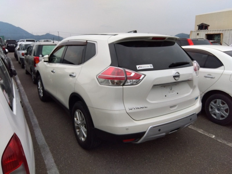 X-TRAIL
