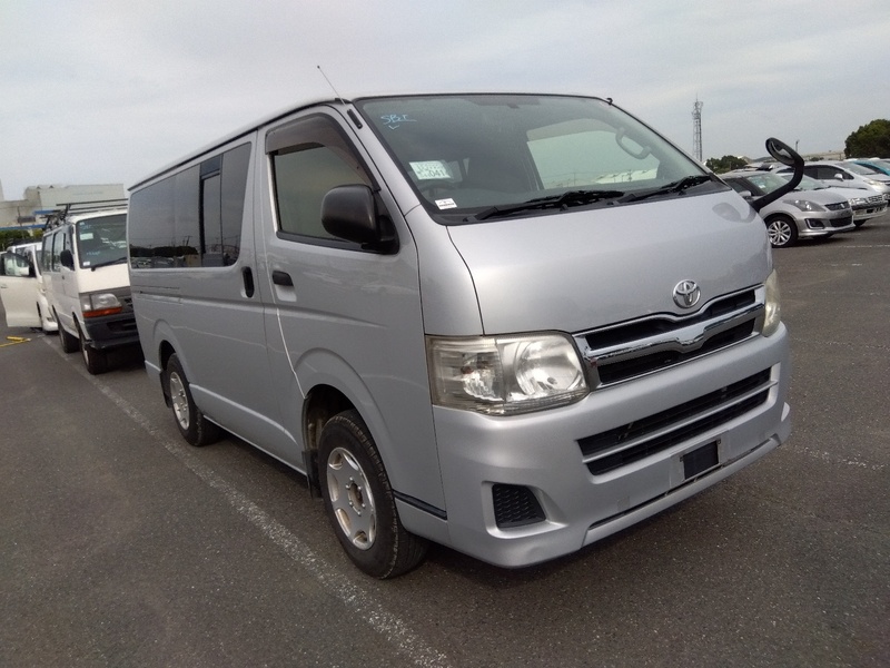 HIACE VAN