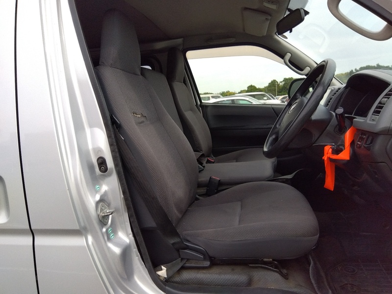 HIACE VAN