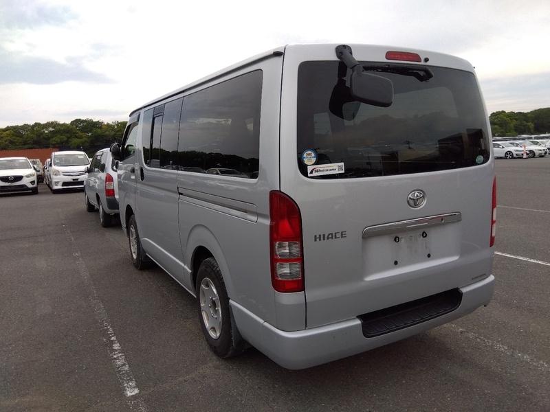 HIACE VAN