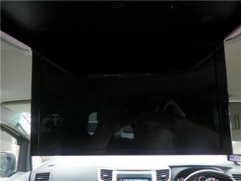 VELLFIRE-9