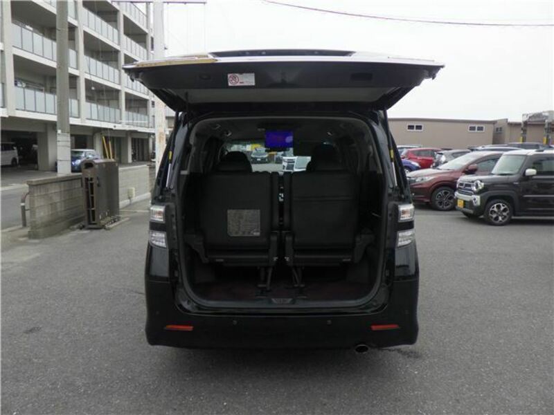 VELLFIRE-18