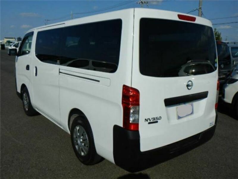 NV350 CARAVAN-2