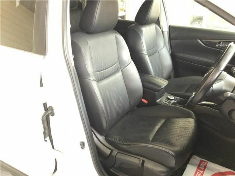 X-TRAIL-5