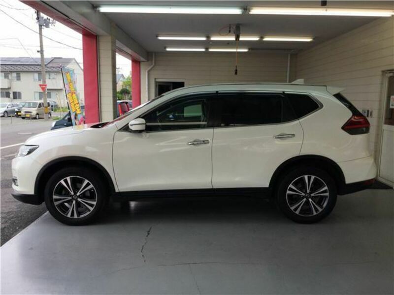 X-TRAIL-11